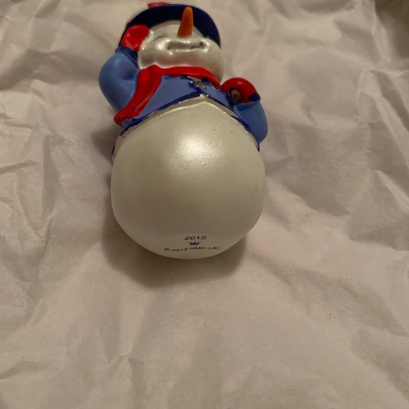 HALLMARK HOLIDAY ORNAMENT COLLECTION 2012 THE PATRIOTIC SNOWMAN NEVER USED - Picture 5 of 17